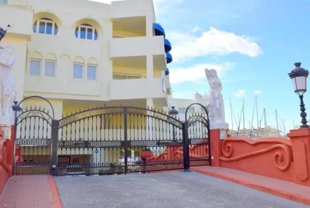 Espectacular duplex en alquiler en puerto marina — 32
