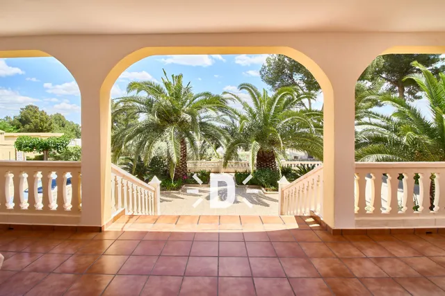 Impecable Chalet con Piscina y Ocio en Turís (Solar Urbano d
