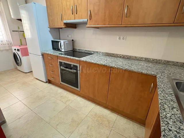 Se alquila piso seminuevo de 3 habitaciones y 2 baños!!! — 5