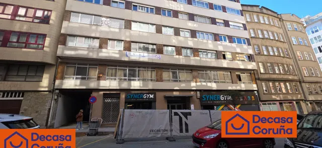 Amplia Primera Planta de 950 m2 en el Corazón de A Coruña –  - foto 2