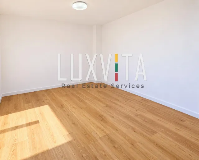 Apartamento de 2 dormitorios con plaza de parking en Cabo Blanco — 6