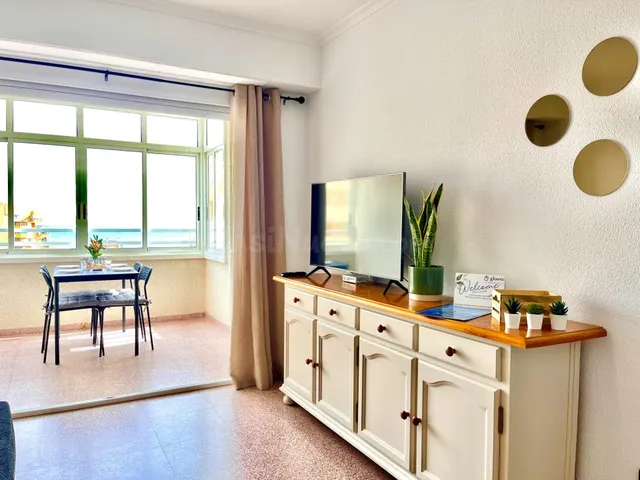 BONITO APARTAMENTO EN ARENALES DEL SOL ( Disponible de Septiembre a Junio) — 4