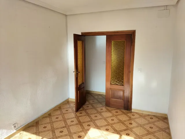 SE VENDE PISO EN Piso en venta en Calle de Blas Cabrera, 32 — 10