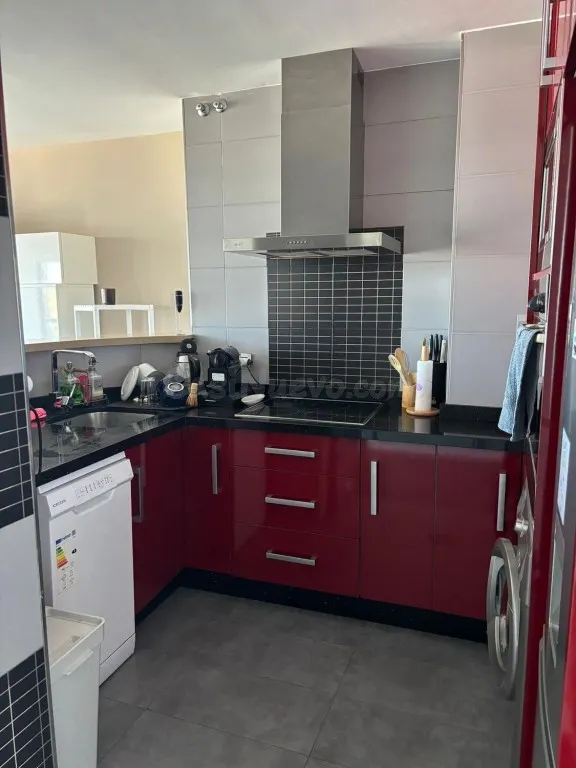 Exclusivo apartamento reformado con impresionantes vistas al mar en una de las mejores zonas de Torremolinos — 7