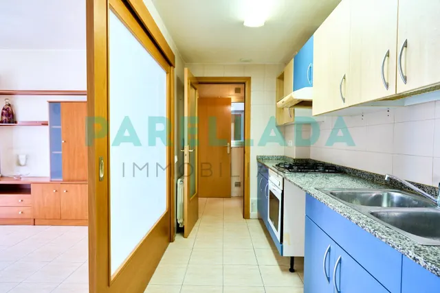 Piso de 3 habitaciones con parking junto al Puerto de Badalona — 13