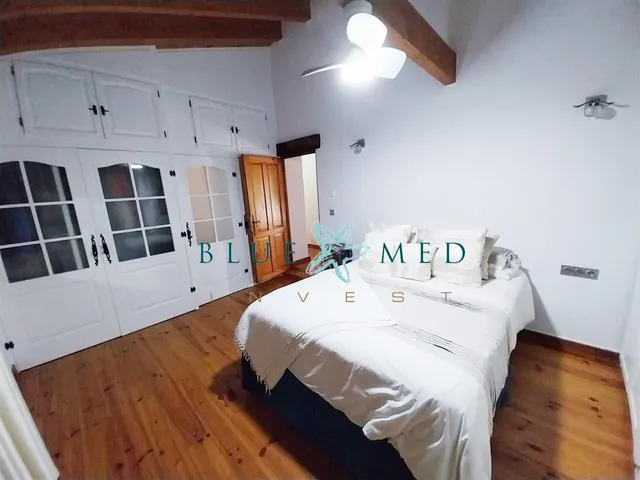 Sorprendente casa de campo con 4 dormitorios y 3 baños. — 31