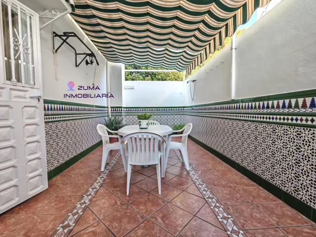 Amplia Propiedad Pareada en Churriana, Málaga. — 11