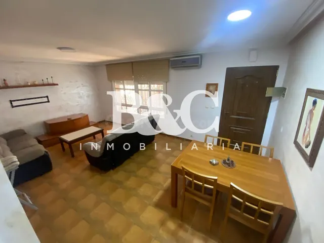 Dúplex con piscina comunitaria, garaje privado y vistas al m - foto 4