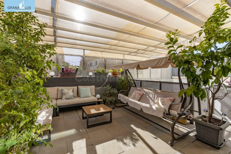 Espacio, confort y calidad: magnífica vivienda unifamiliar adosada
