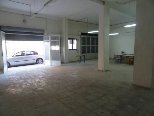 LOCAL COMERCIAL — 2