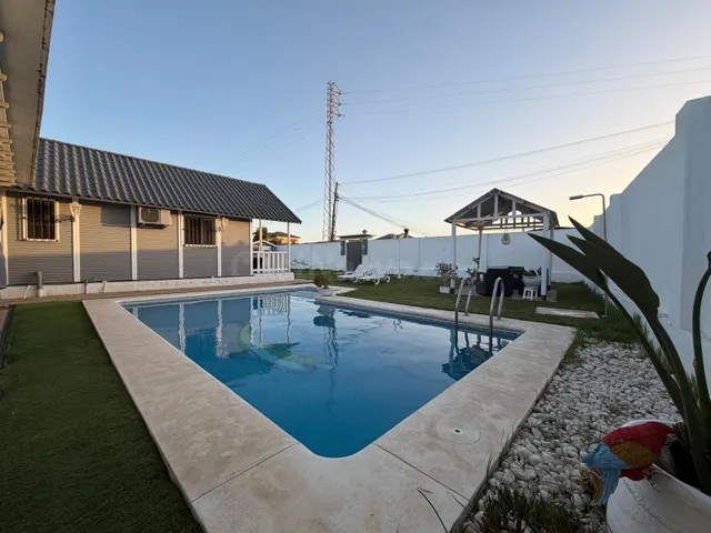 VENTA DE PARCELA RÚSTICA CON PISCINA Y BONITA CASA DE CAMPO!!! — 4