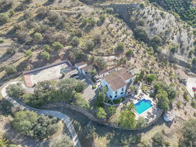 Finca rústica 7 habitaciones 1009m² en venta - Alora pueblo — 47