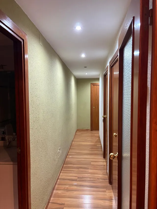 AMPLIO PISO DE 4 habitaciones Y DOS BALCONES EN RIERA MIRÓ, REUS — 45