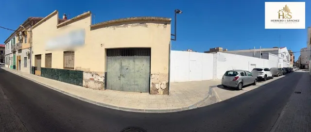 "Dos edificios de unos 3.000 m2 en el centro de Novelda, amb - foto 4