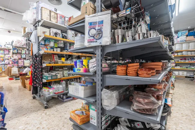 HUERCAL ALMERIA - PUEBLO: LOCAL COMERCIAL CON ALMACEN/COCHERA — 15
