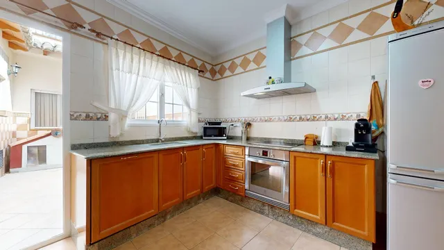Oportunidad preciosa casa en zona muy demandada de Cheste — 10