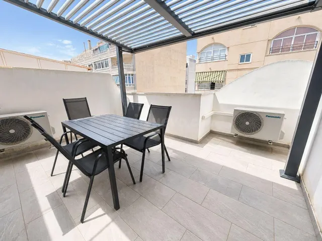 ÁTICO DUPLEX DE 3 habitaciones CON SOLARIUM PRIVADO Y PISCIN - foto 5