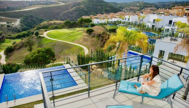 Villa 4 habitaciones 300m² en alquiler - Costa Del Sol - foto 2