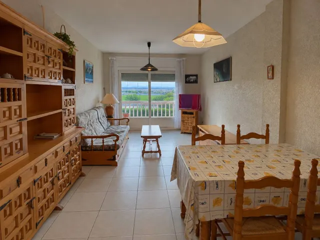 Piso luminoso con terraza privada en el ático y trastero en pleno corazón de Sant Pere Pescador — 6