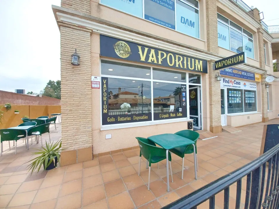 Local comercial en venta en La Regia