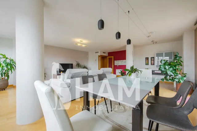 Habitación en C/ Clavel, 8 — 28
