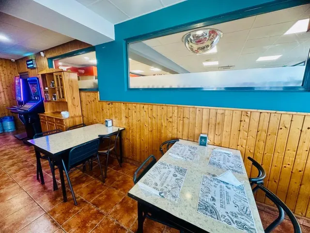 Traspaso de restaurante-cafeteria en pleno rendimiento — 3