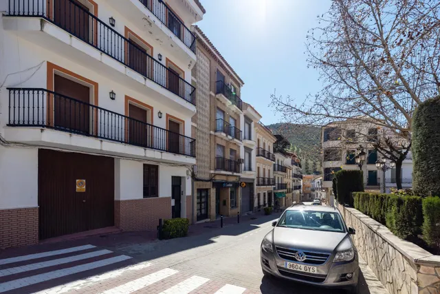 Estupendo dúplex para reformar a tu gusto en Algarinejo — 2