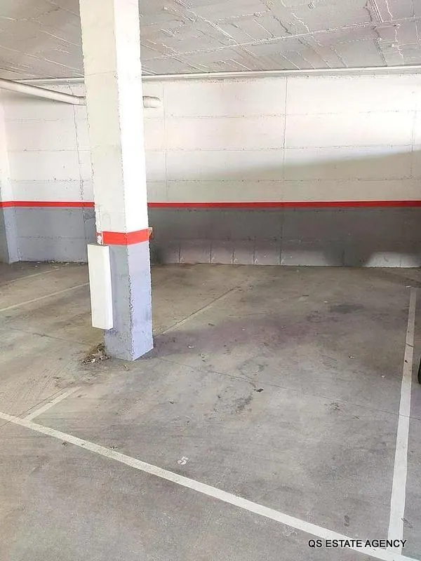 Plaza de parking en Los Pavos, Blanes — 3