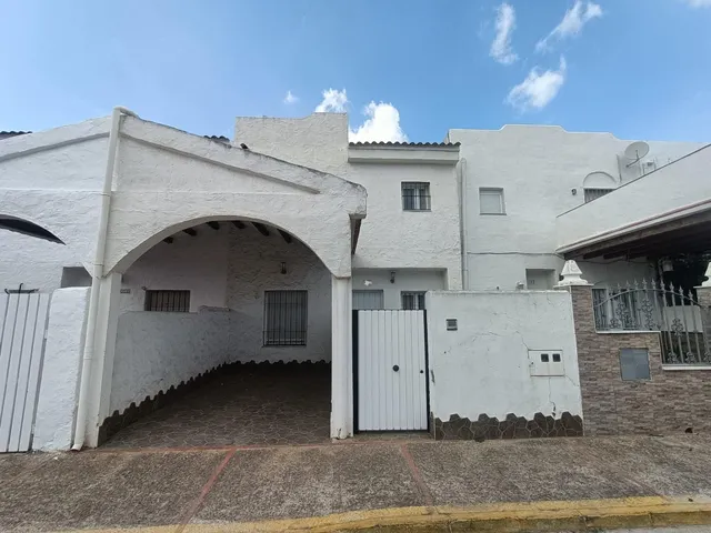 Unifamiliar de 3 dormitorios en Los Gallos — 47