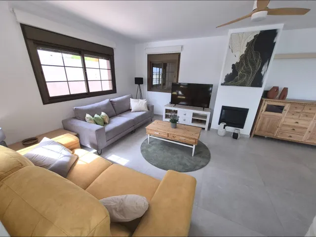 Exclusiva villa independiente reformada en el pinar, Torremolinos — 6