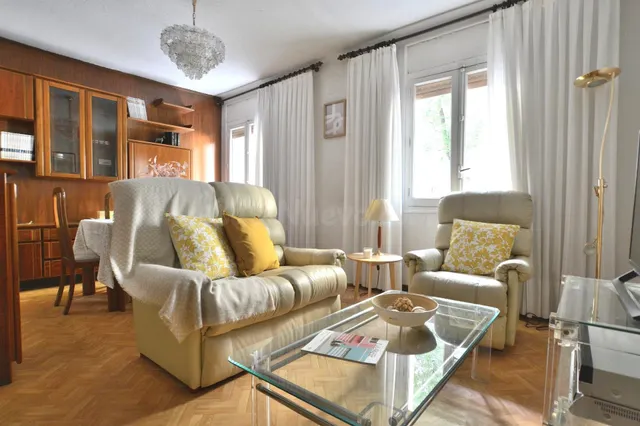 Se vende piso de 120 m2 en zona de Orense - foto 4