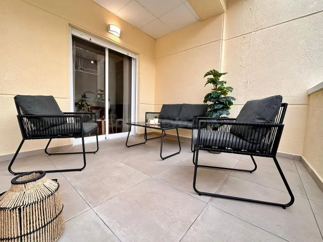 Apartamento a tan solo 350 metros de la Playa del Cura - foto 3