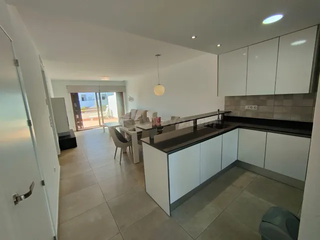 Espléndido apartamento en esquina con 3 dormitorios y solári - foto 2