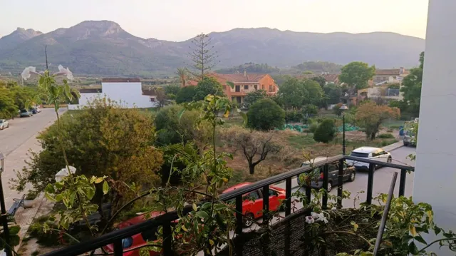Casa semi adosada con encanto, garaje privado y amplia terraza en pleno corazón de Alcalalí — 12