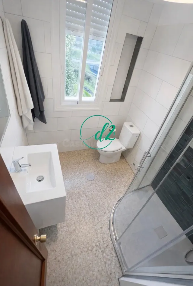SE VENDE ACOGEDORA CASA CON 1000 DE PARCELA A ESCASOS KM DEL - foto 5