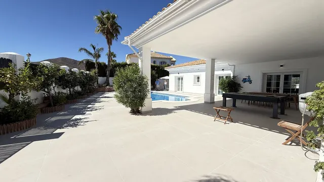 Chalet 7 habitaciones 425m² en venta - Riviera del sol — 2