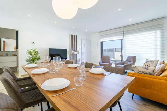 Villa independiente con piscina privada, solárium y vistas a la laguna en Moncayo — 23