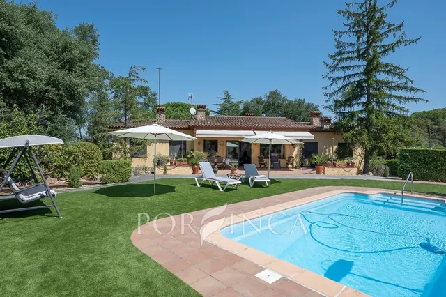 Magnifica casa con gran parcela plana en Can Carbonell a sol - foto 2