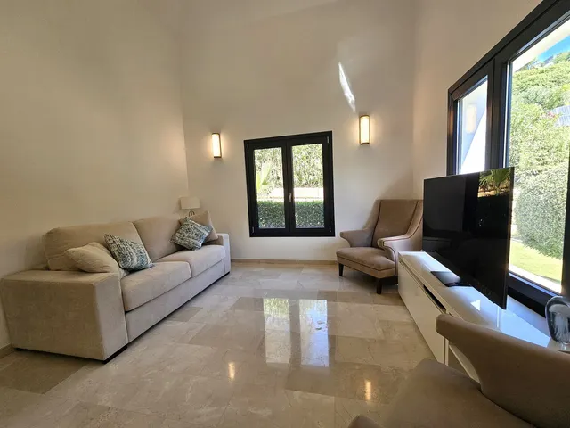 Chalet 4 habitaciones 391m² en venta - Costa del Sol — 24