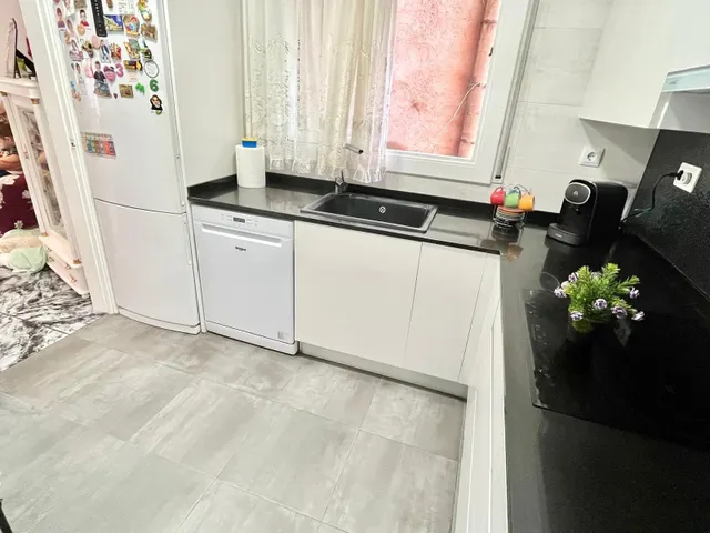 Amplio y Luminoso Piso en Can Rull, Sabadell por solo €329.000 — 16