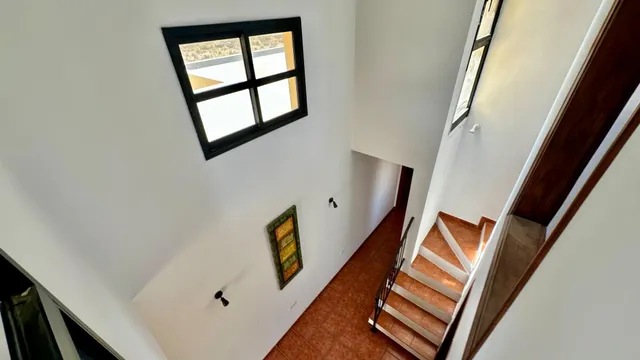 Chalet independiente con 5.318 m2 de parcela y vistas al mar en Candelaria — 8