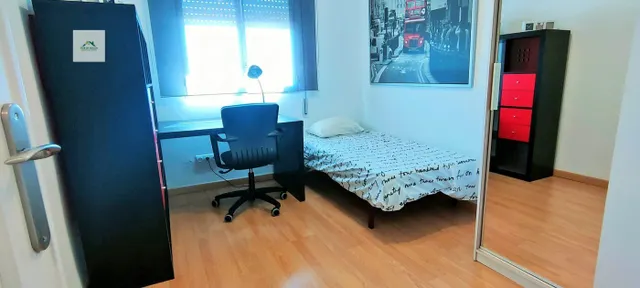 3 dormitorios reformado con GARAJE BOX y TRASTERO en Doctor Artero – 850 €/mes — 25