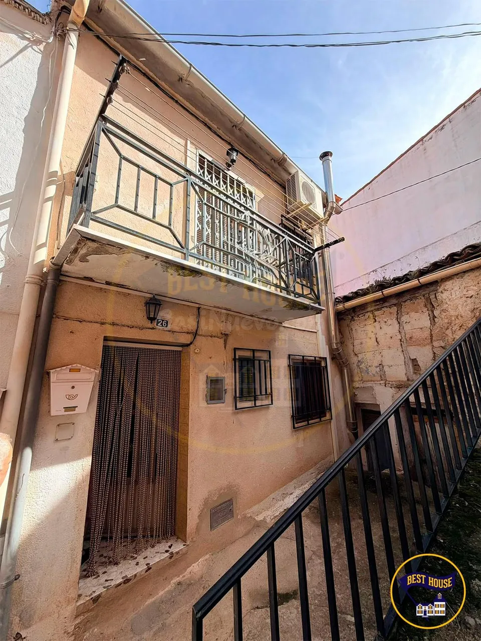 CASA INDEPENDIENTE EN VENTA EN ENGUIDANOS