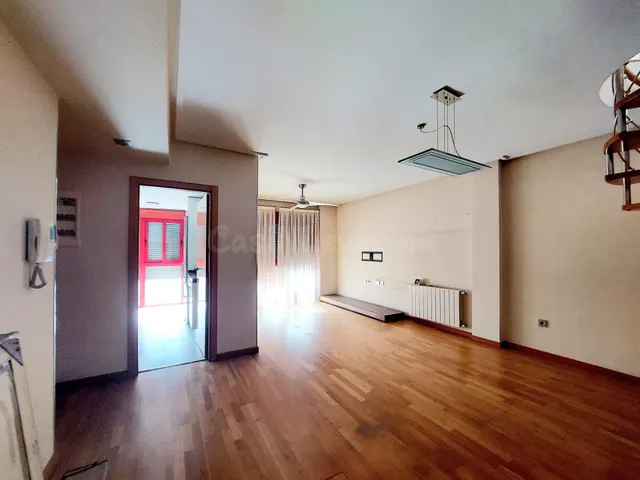 Ñtico Dúplex en Beniajan - Avenida Fabian Escribano - foto 3
