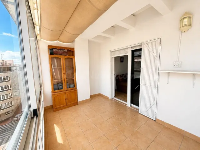 Oportunidad Ático con 3 dormitorios, 2 baños y piscina - foto 4
