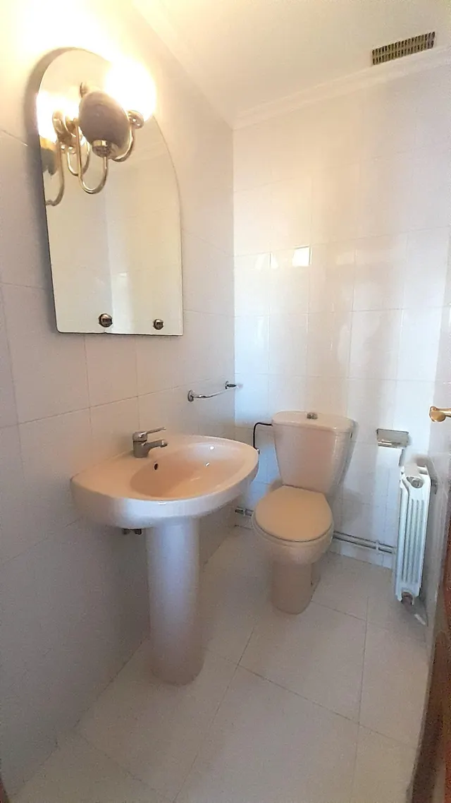 PISO EN VENTA DE TRES habitaciones EN CIGALES — 29
