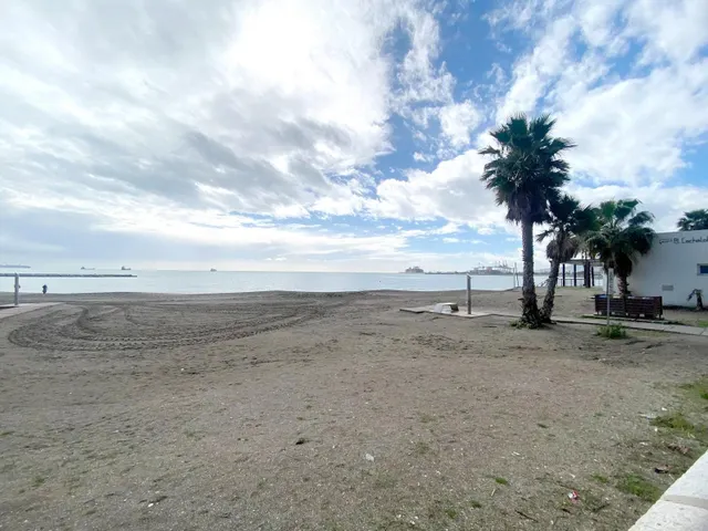 ESTRENA VIVIENDA CON VISTAS AL MAR EN LA MALAGUETA — 14