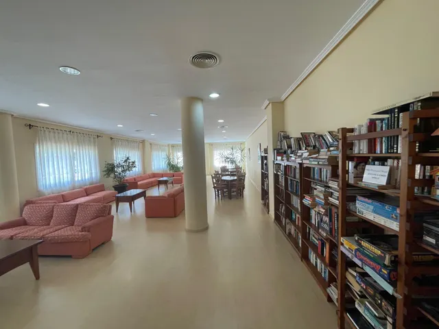 Se alquila en palazzio Vivaldi para larga temporada — 21
