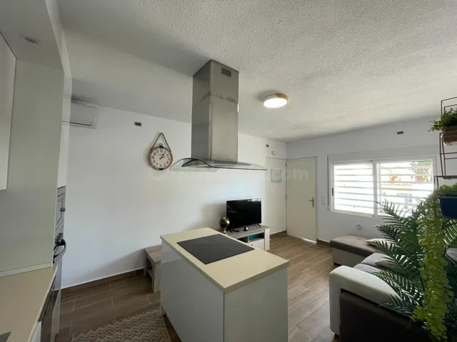 Bonito Bungalow Planta Baja con Piscina Privada — 4