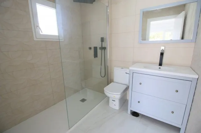 Chalet en La Nucia — 23